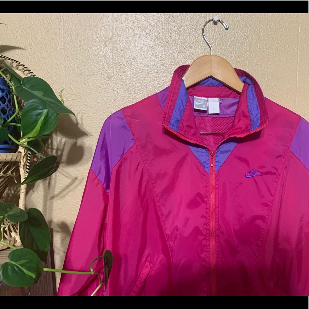 Retro Nike Windbreaker